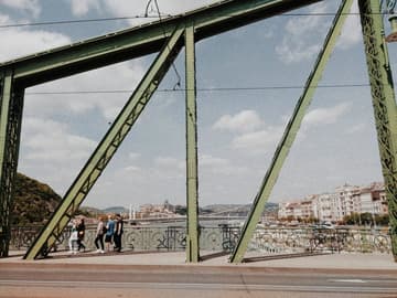 Mais fotos dela, da ponte da liberdade