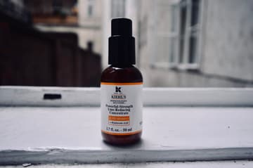 Powerful Strength Line Reducing Concentrate with Vitamin C - Kiehl's