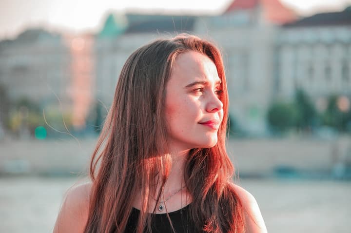 Meet Malu, inspiring Brazilian content creator in Budapest