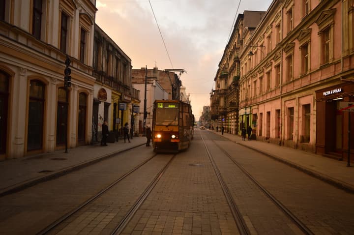 Tram no centro de Lodz. Amo trams.