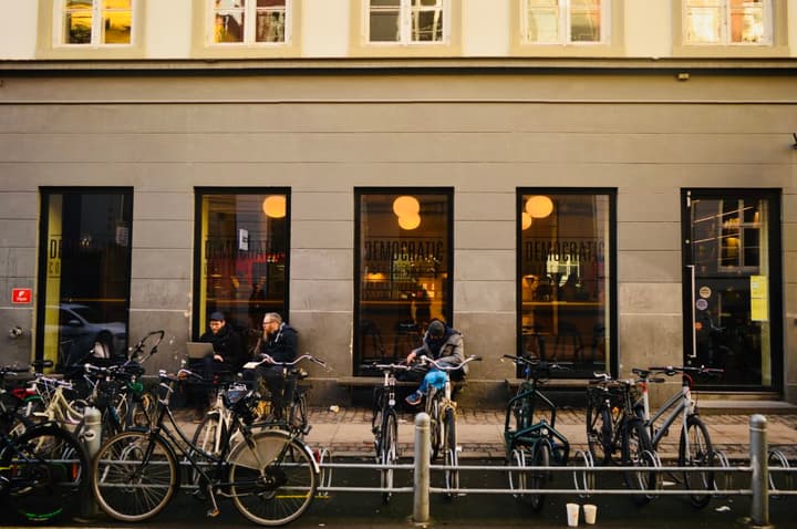 Café hipster na capital da Dinamarca - Copenhagen