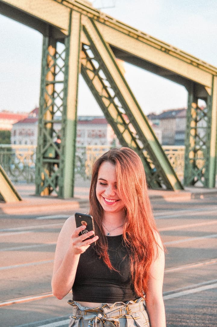 Meet Malu, inspiring Brazilian content creator in Budapest