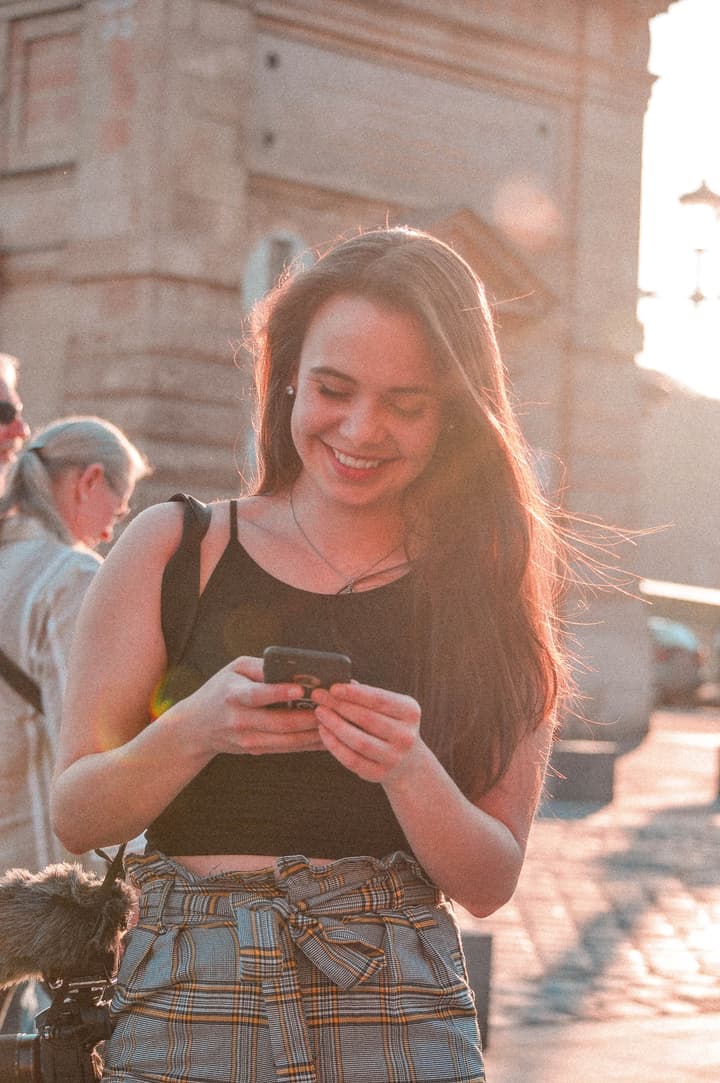 Meet Malu, inspiring Brazilian content creator in Budapest