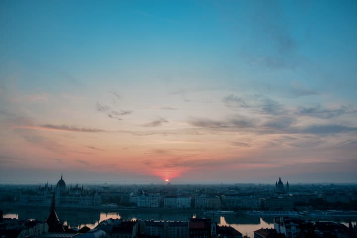 Sunrise in Budapest, 2019