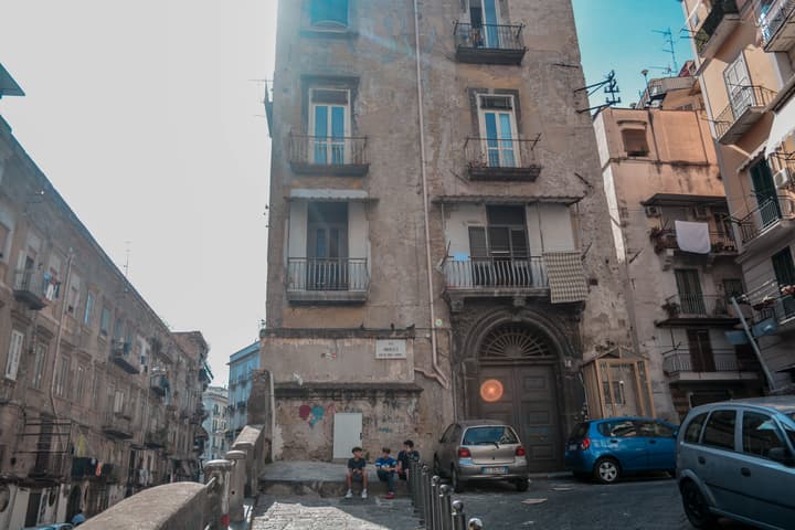 Napoli, terra da amiga genial