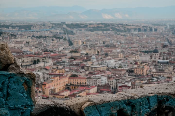 Napoli, terra da amiga genial