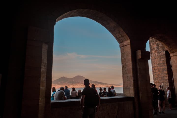 Napoli, um grande cortiço para amar ou odiar