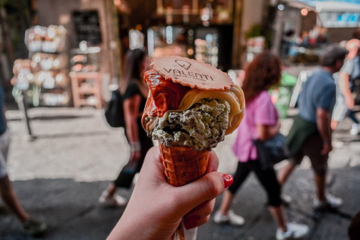 Napoli, um grande cortiço para amar ou odiar