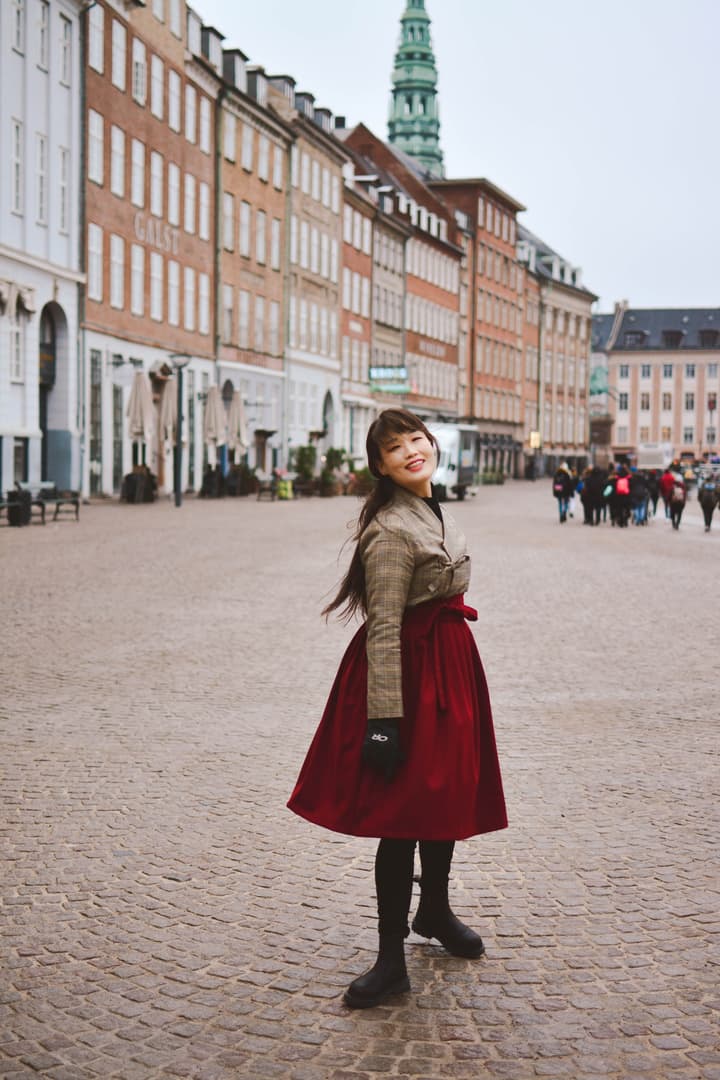 Korean beauty with Siân, a solo traveler